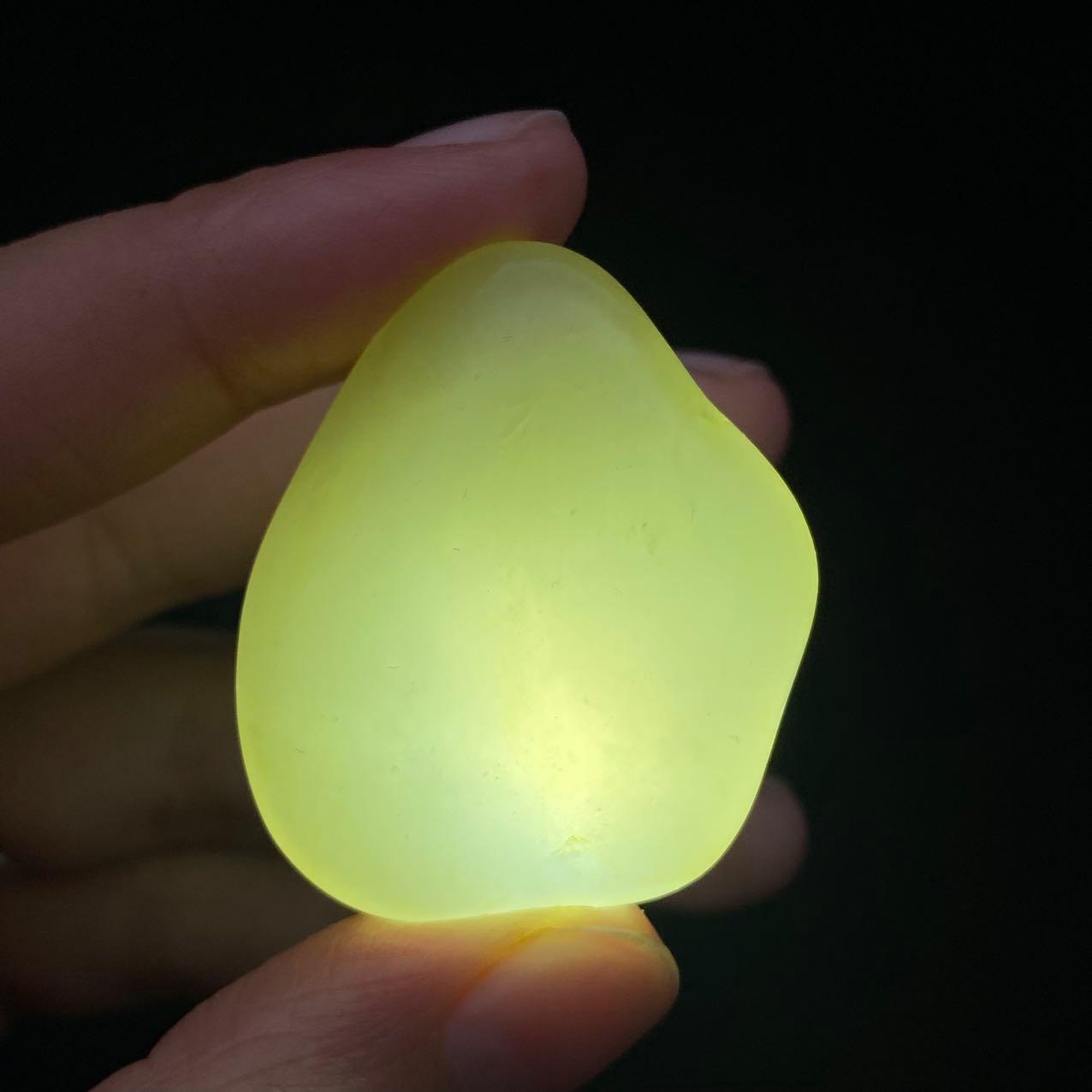和田玉青白玉籽料原石(19.3g)
