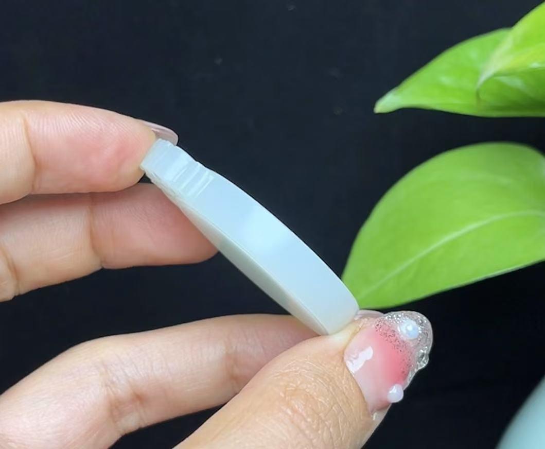 和田羊脂玉双龙护主平安无事圆牌(23.3g)