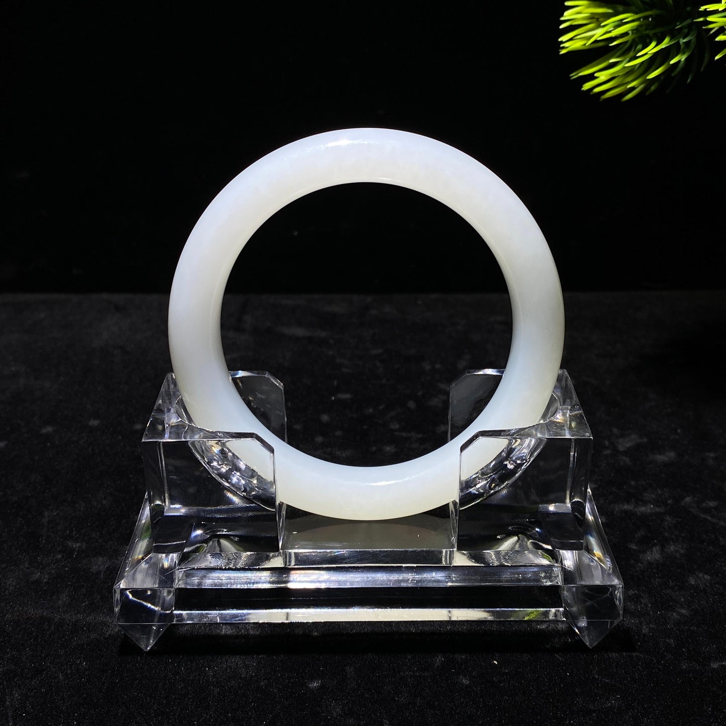 和田玉羊脂白玉手镯(56.41g)