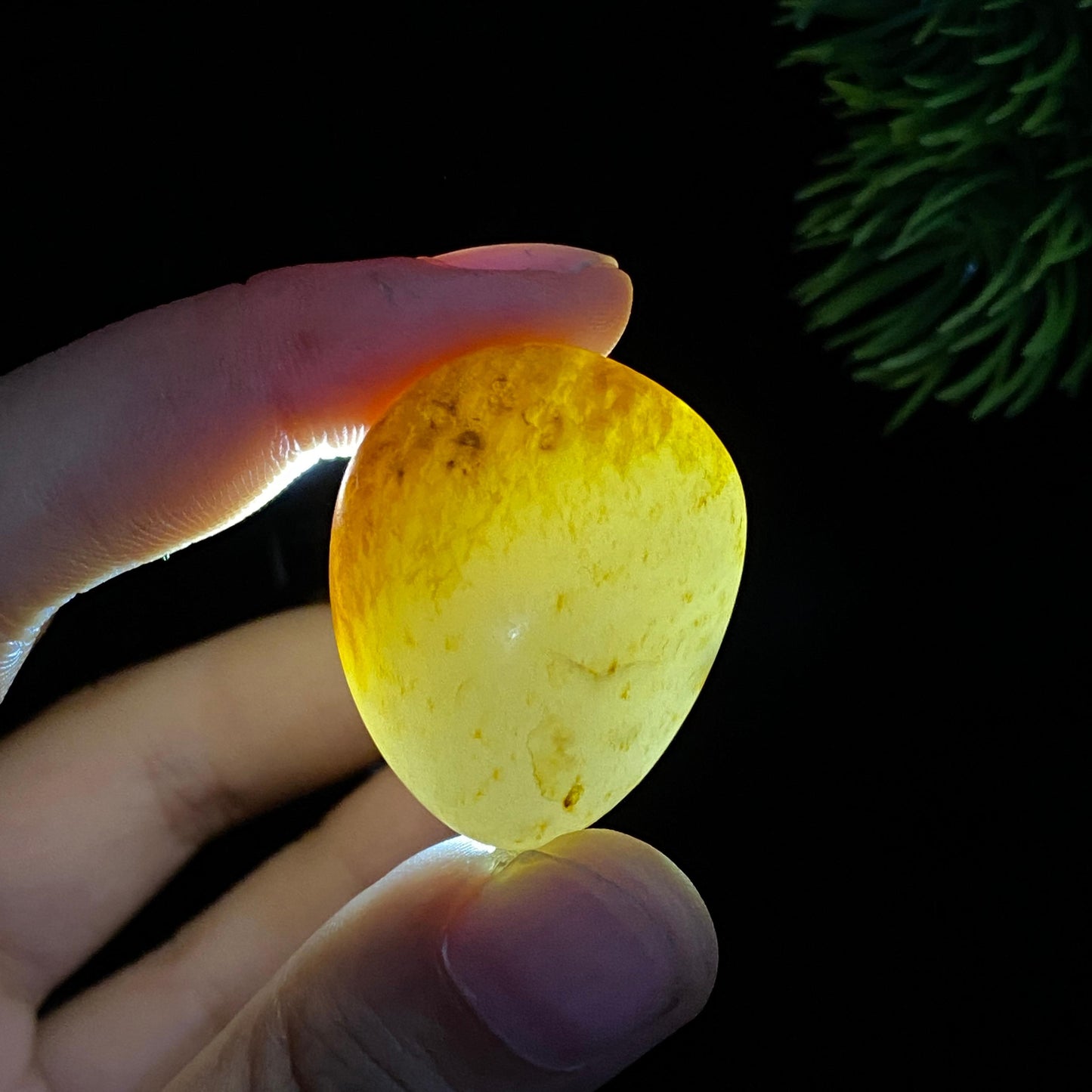 和田玉洒金皮籽料原石(19g)