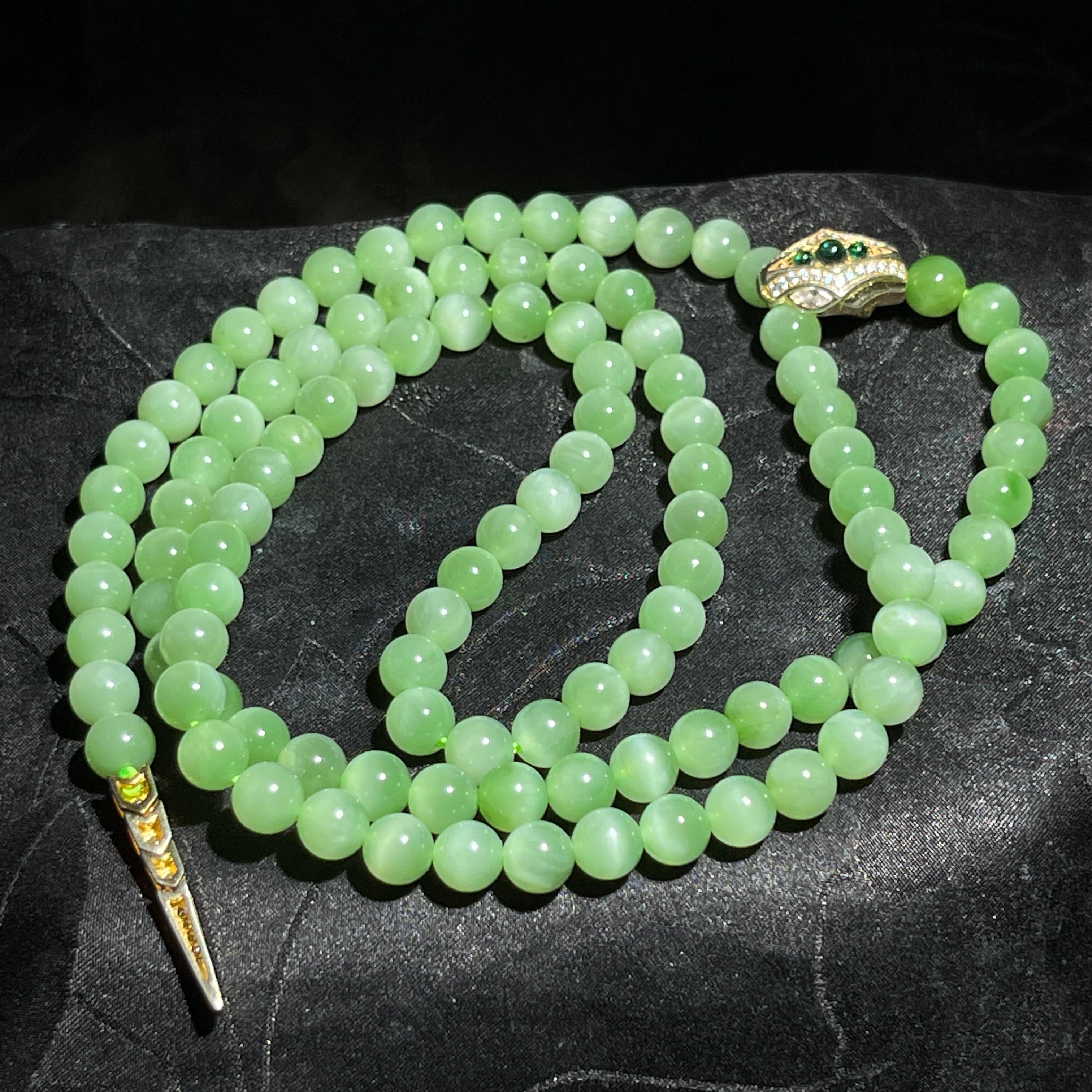 和田玉且末黑羊洞碧玉薄荷绿108颗项链(36.2g)