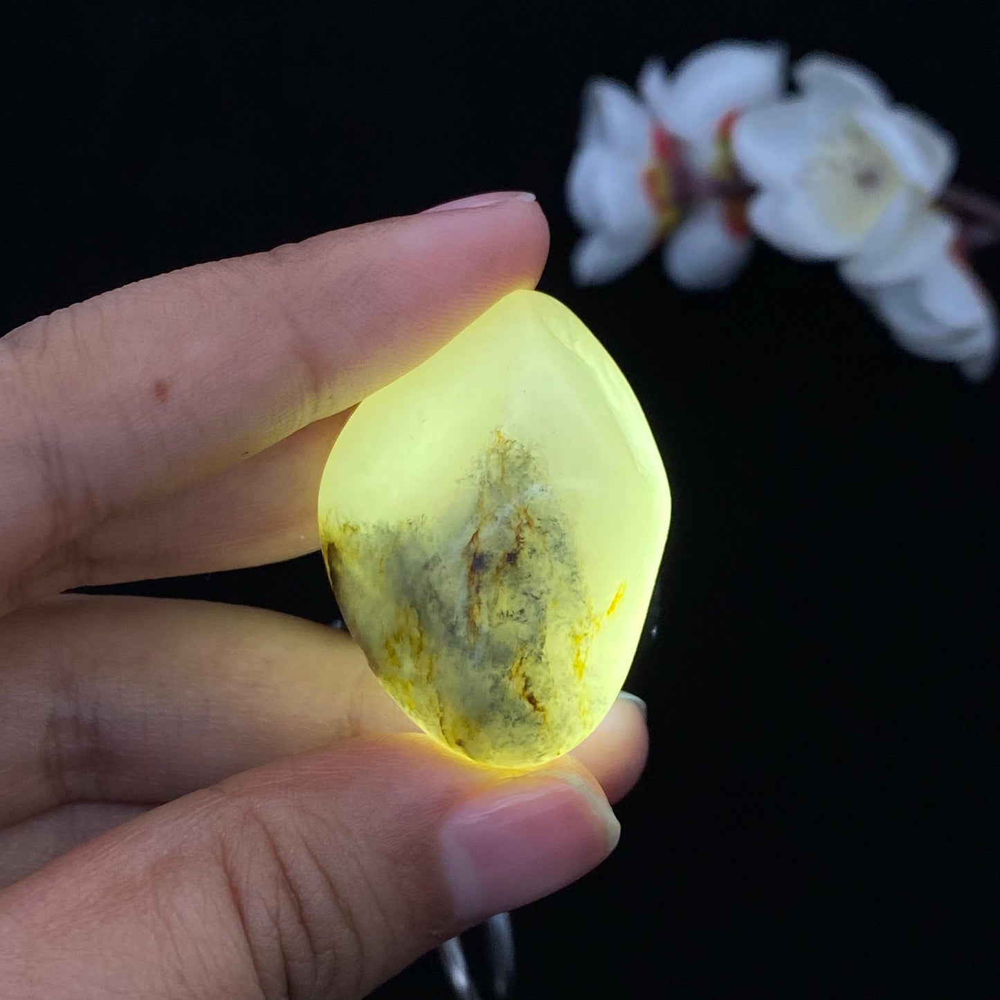 和田玉青花籽料原石(28.7g)