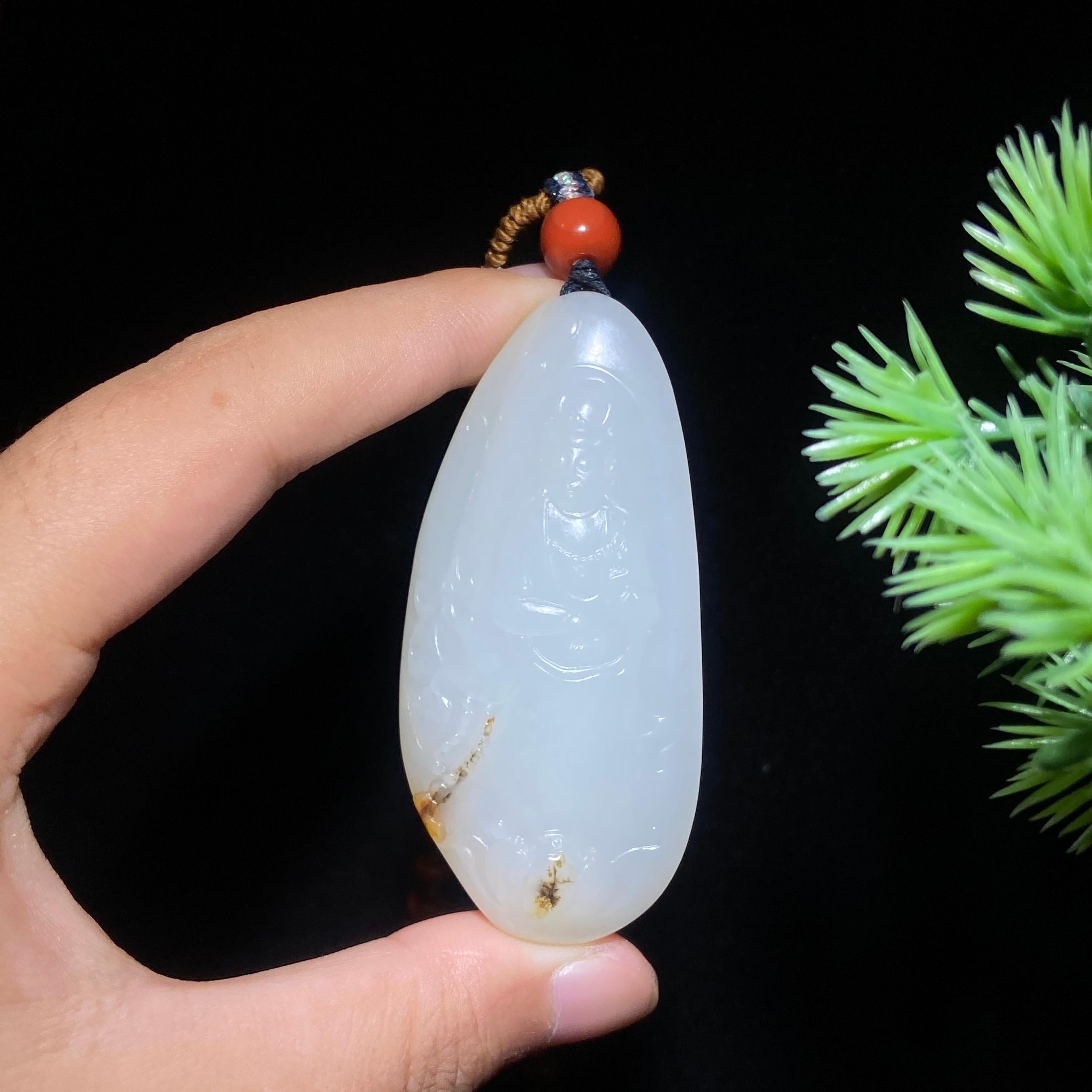 和田玉籽料观音(39.9g)