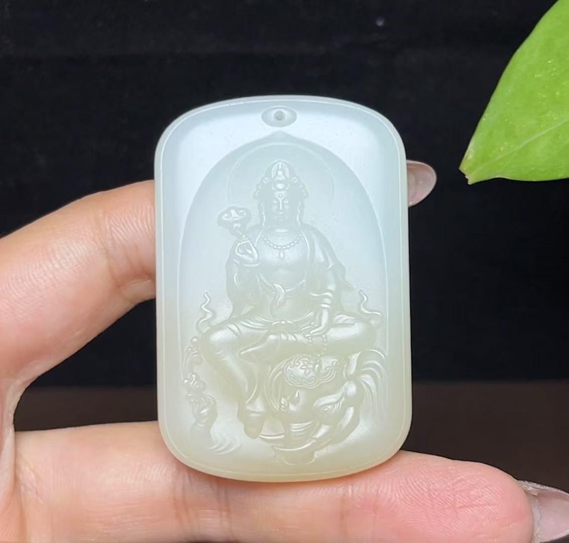 和田玉且末糖羊脂玉普贤菩萨(40.3g)