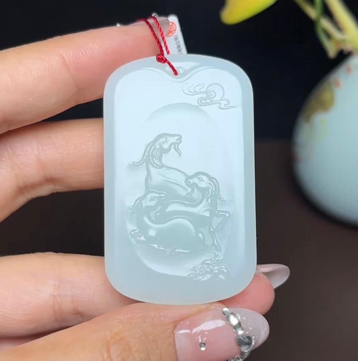 精品和田羊脂玉生肖羊样样如意牌(28.8g)