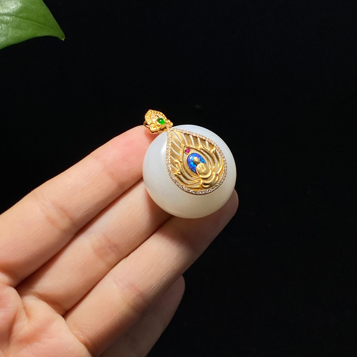 精品和田羊脂白玉金镶嵌平安扣(20.0g)