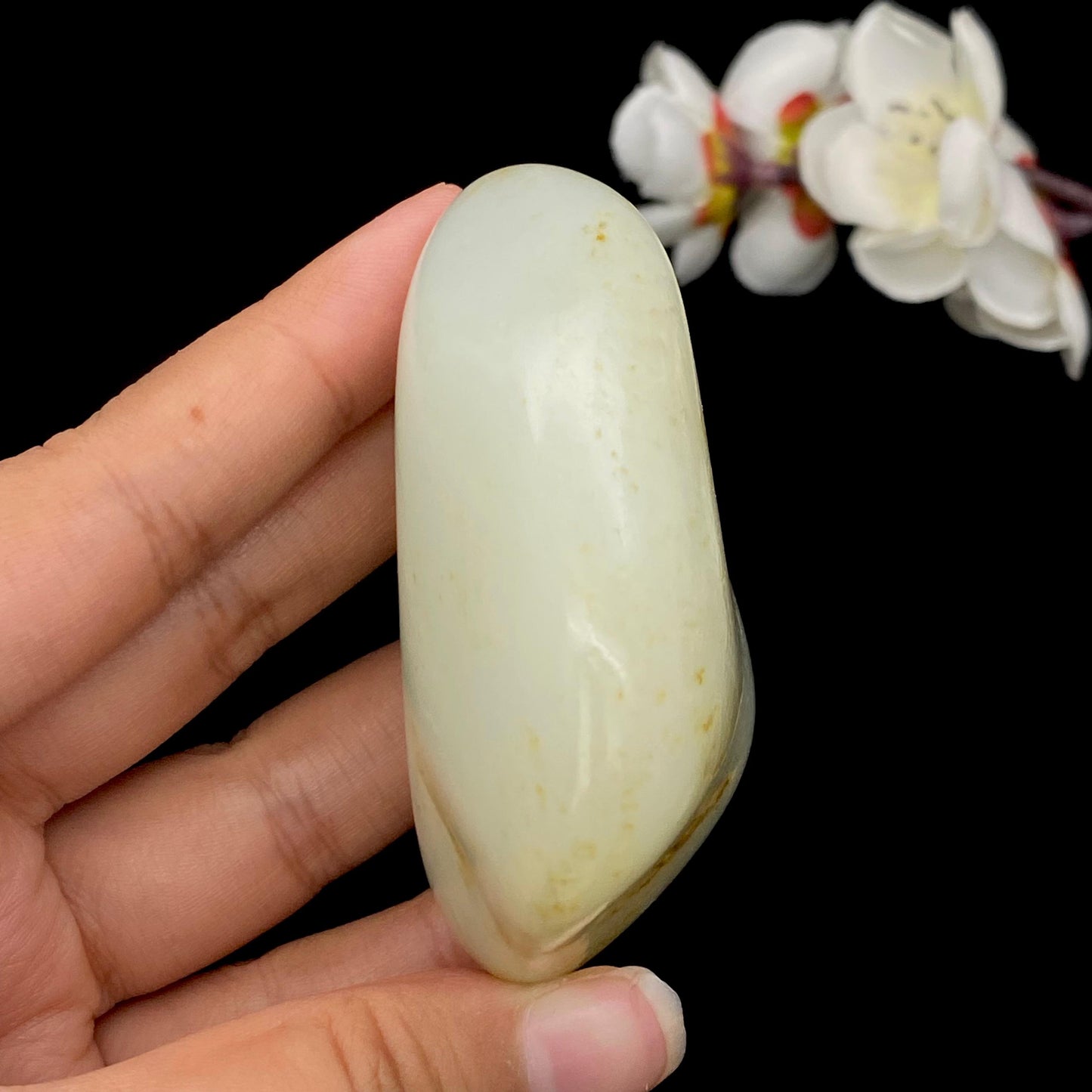 和田玉聚黄皮籽料手把件(166.2g)
