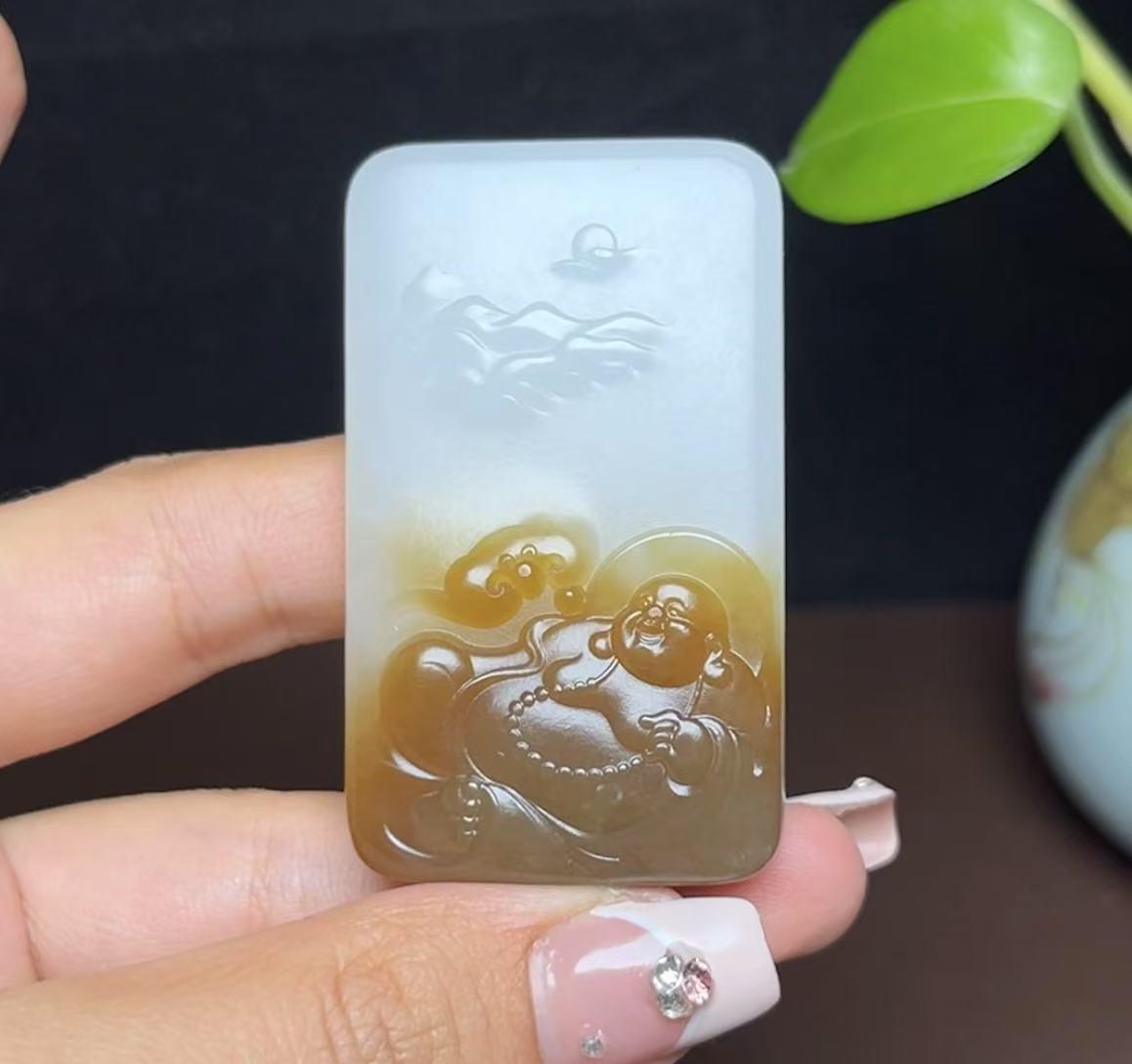 新疆和田玉且末糖白羊脂玉佛公(26.3g)