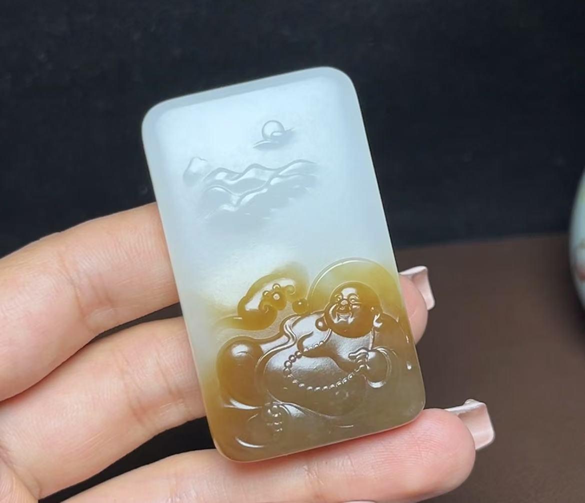 新疆和田玉且末糖白羊脂玉佛公(26.3g)