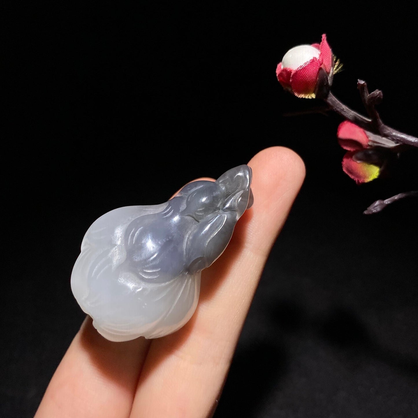 精品和田玉紫罗兰玉兰花挂件(27.6g)