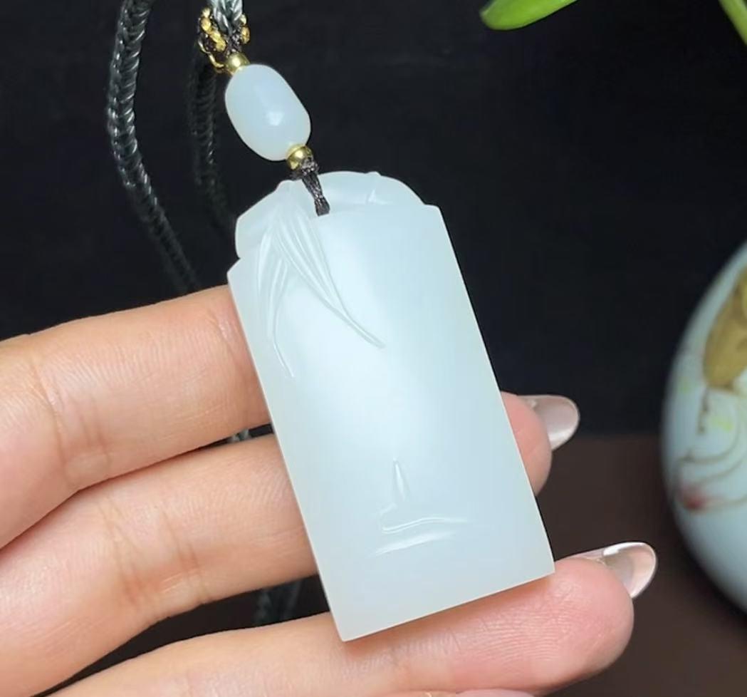 和田羊脂玉节节高升平安无事牌(41.6g)