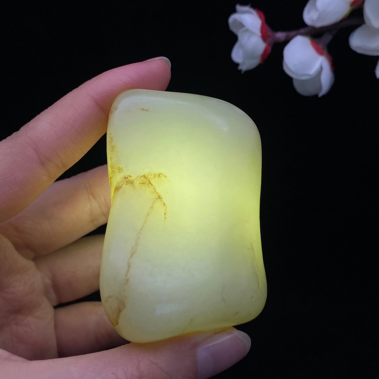 和田玉洒金皮籽料原石(138.3g)