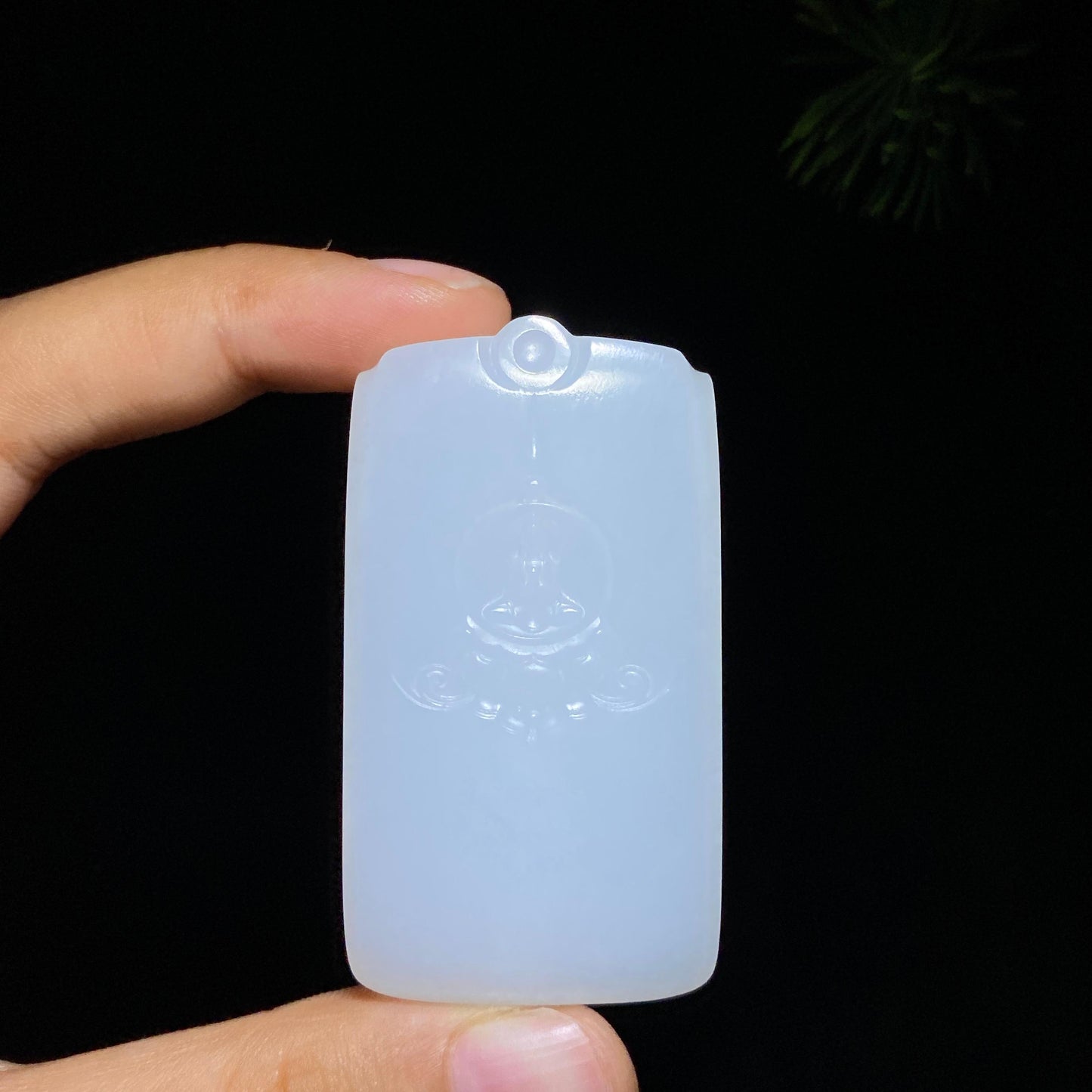 和田玉羊脂白玉无相菩萨(38.7g)