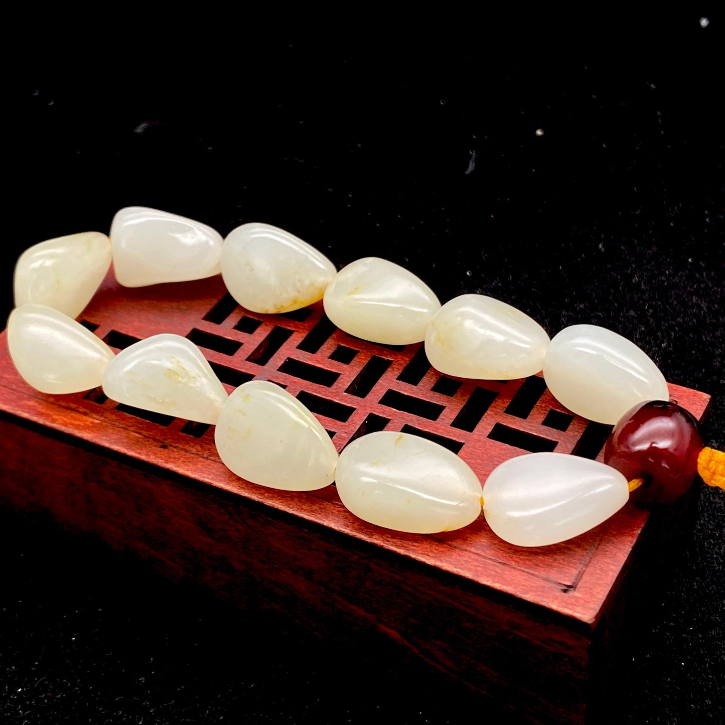 和田玉黄皮【精品手串】(39.8g)