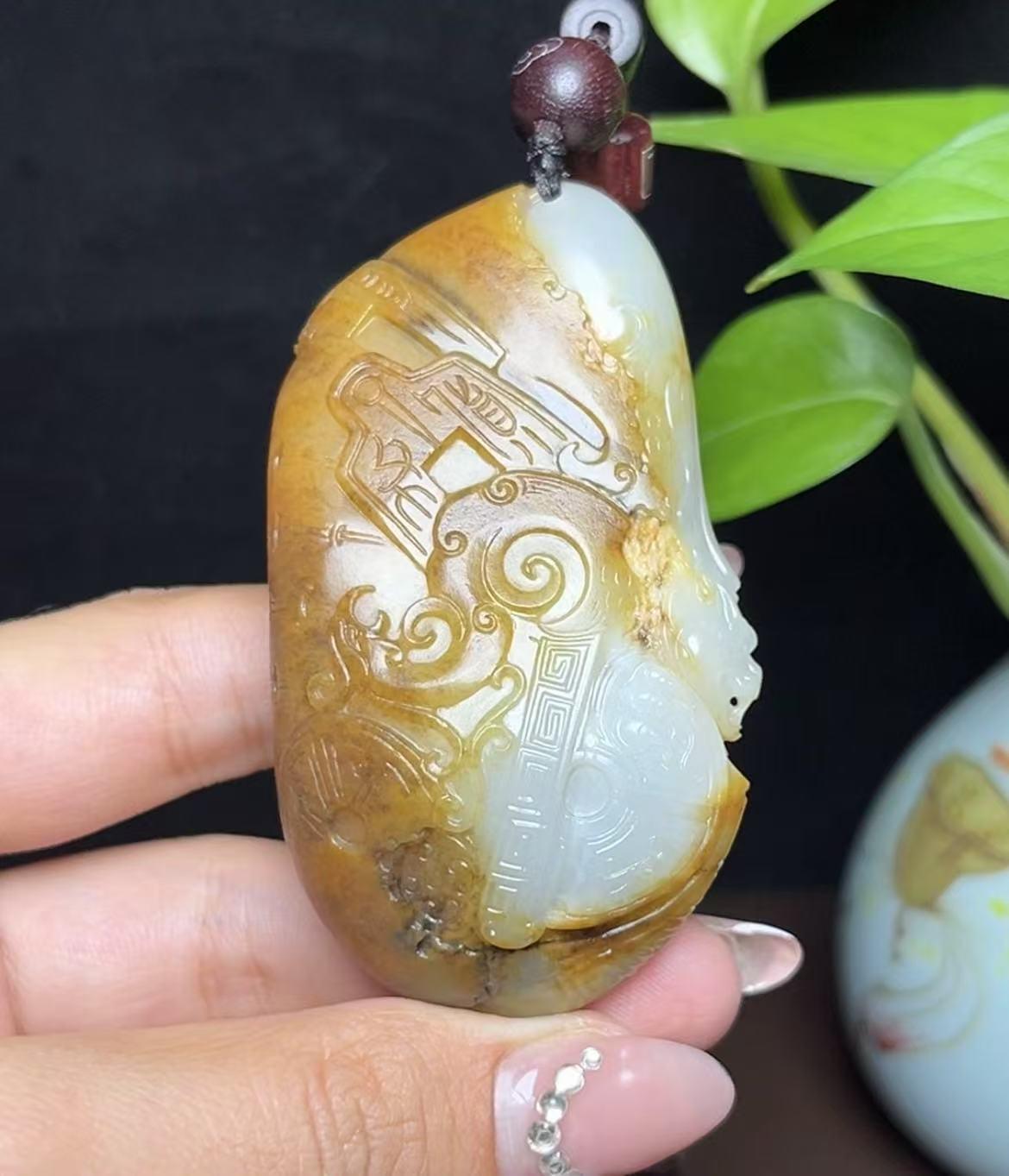 新疆和田玉籽料貔貅手把件(111.7g)