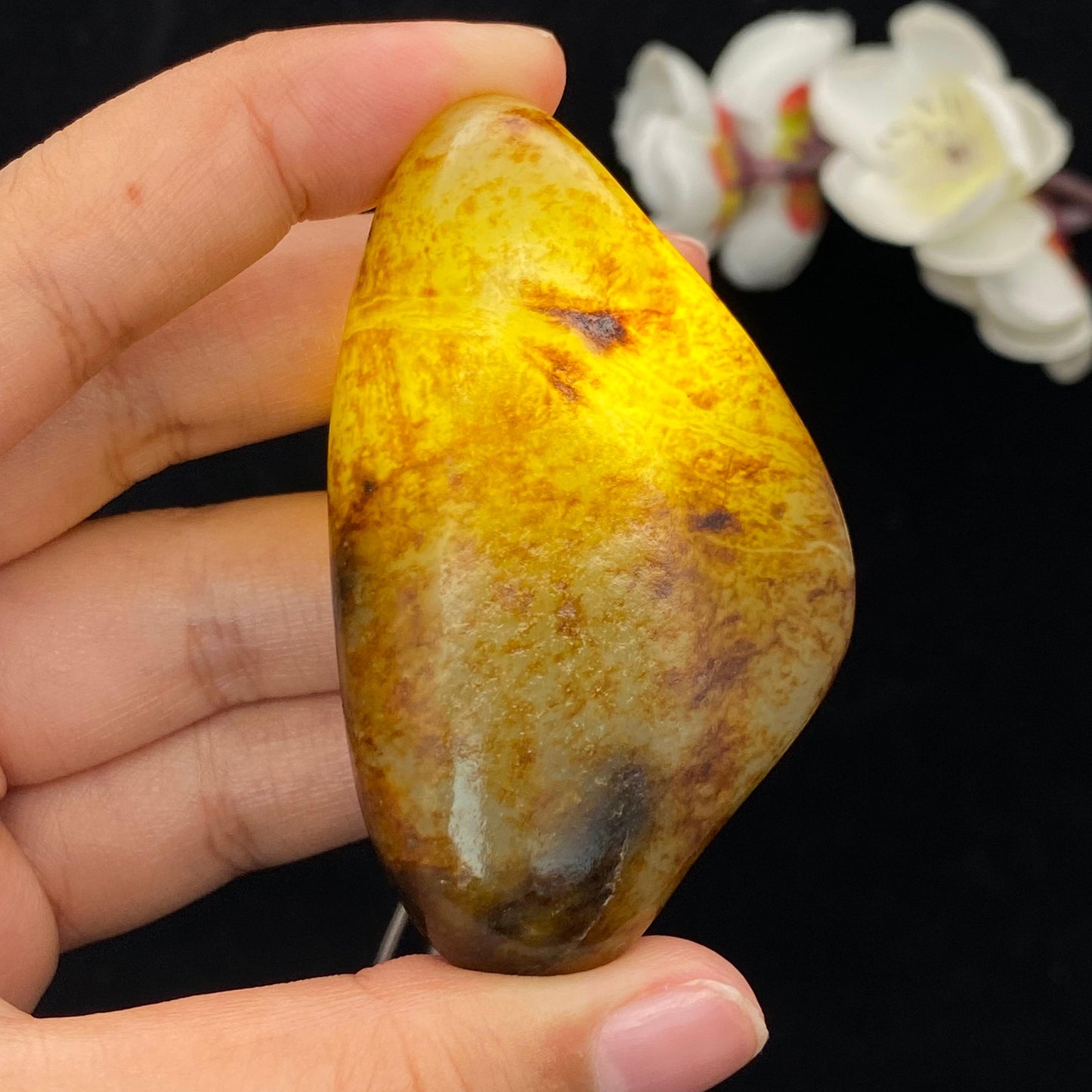 和田玉洒红皮籽料手把件(67.5g)