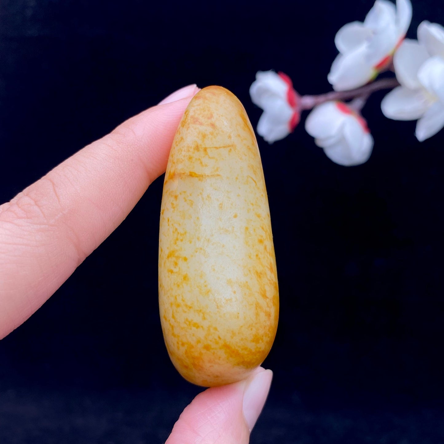 和田玉满洒金皮籽料原石(78.5g)