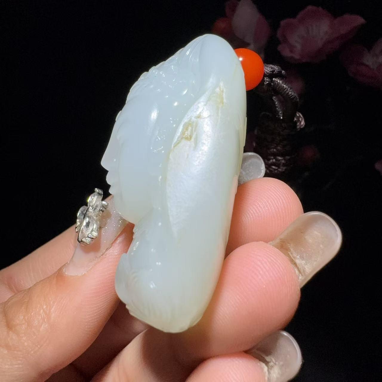 和田玉籽料挂件观音头像(55.2g)