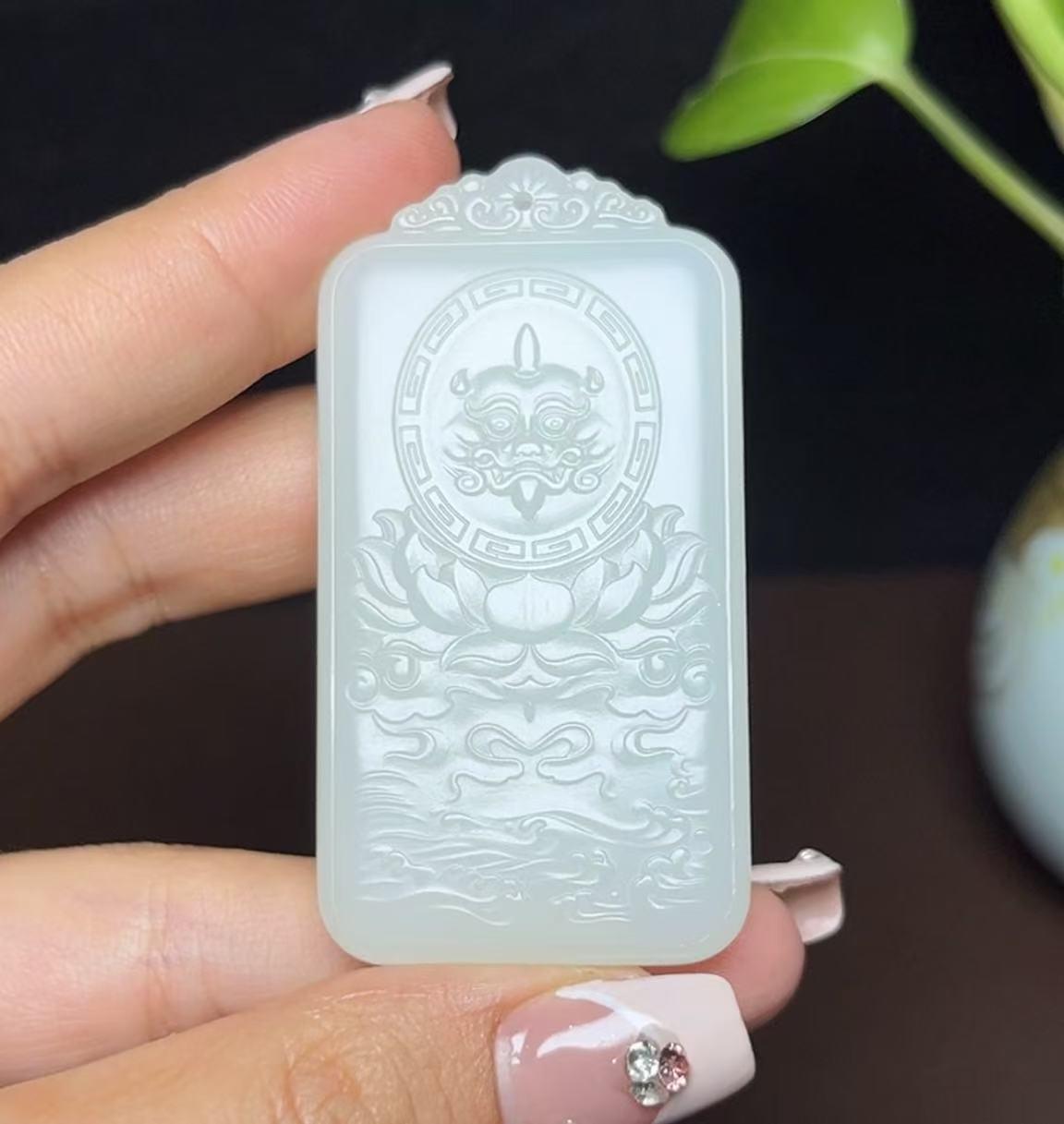 和田羊脂玉观音(39.6g)