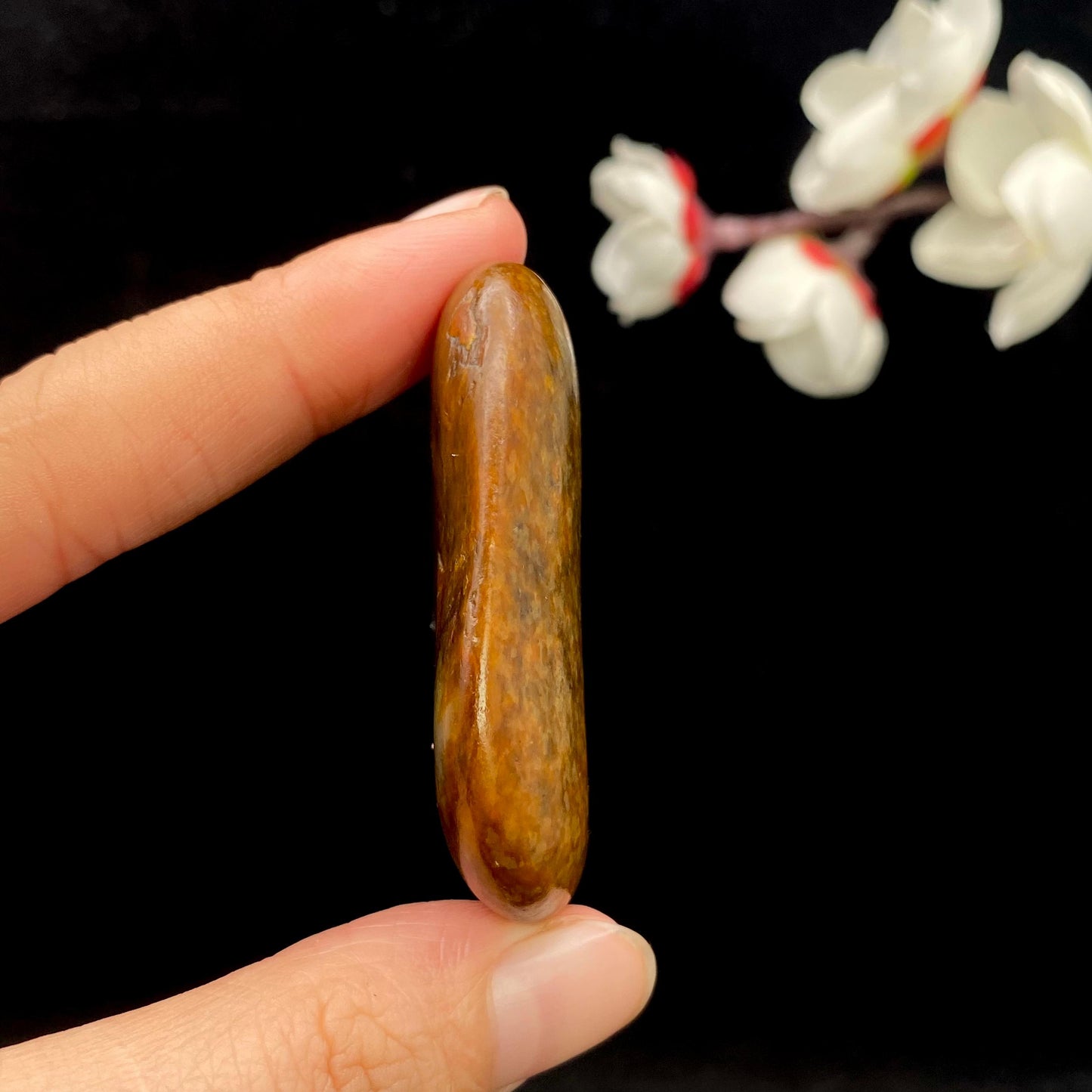 和田玉黄皮籽料挂件(33g)