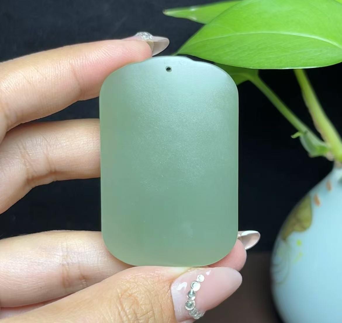 和田玉晴水观音(38.9g)