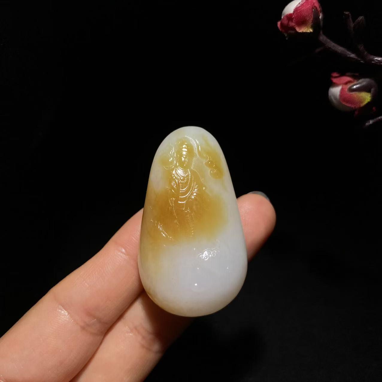 精品且末金山糖羊脂糖白玉观音