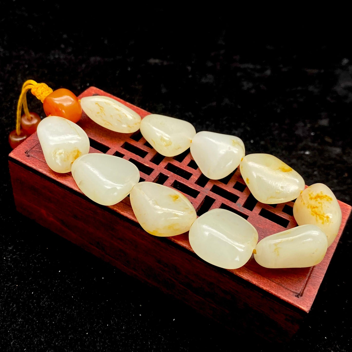 和田玉洒金皮【精品手串】(47.5g)
