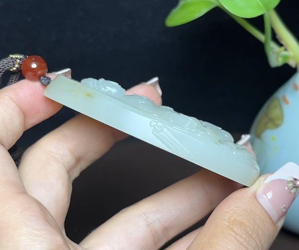 新疆和田玉籽料观音(73.3g)