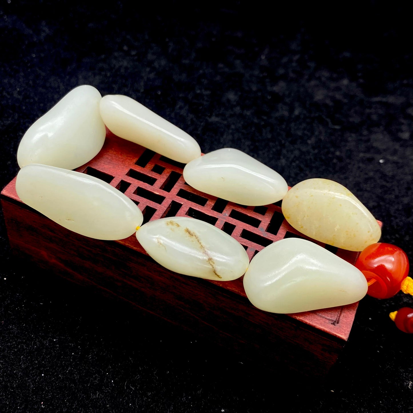 和田玉洒金皮【精品手串】(77.7g)
