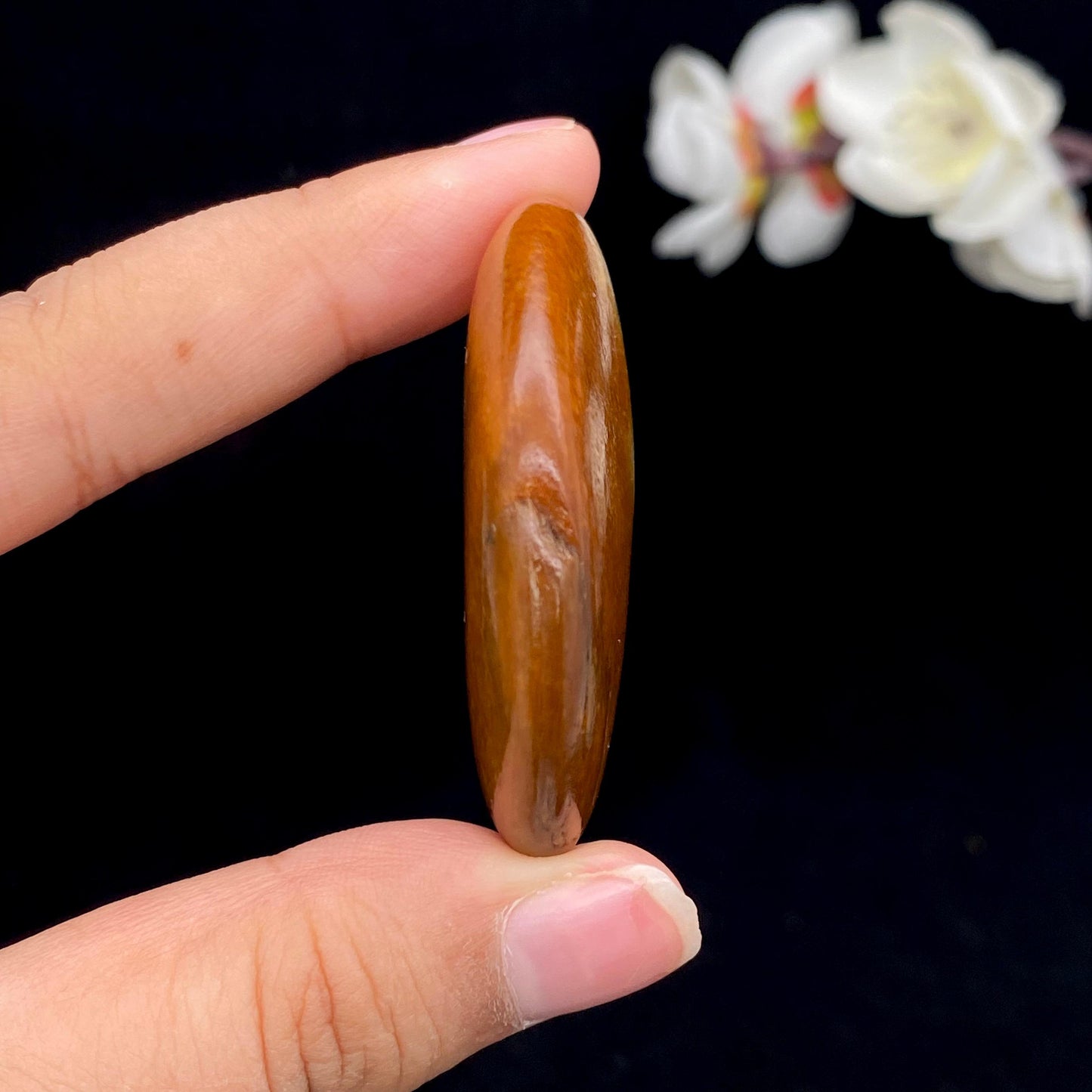 和田玉聚红皮籽料挂件(33.6g)