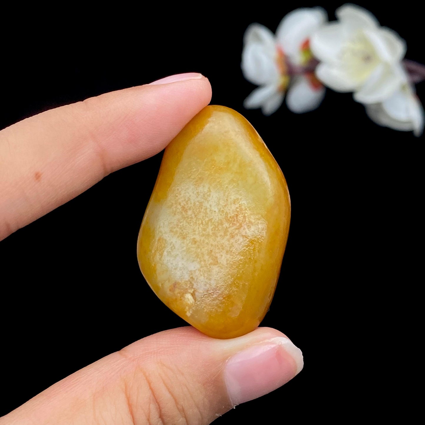 和田玉黄沁皮籽料原石(25.7g)