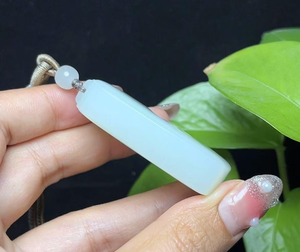 和田羊脂玉平安无事牌(52.7g)