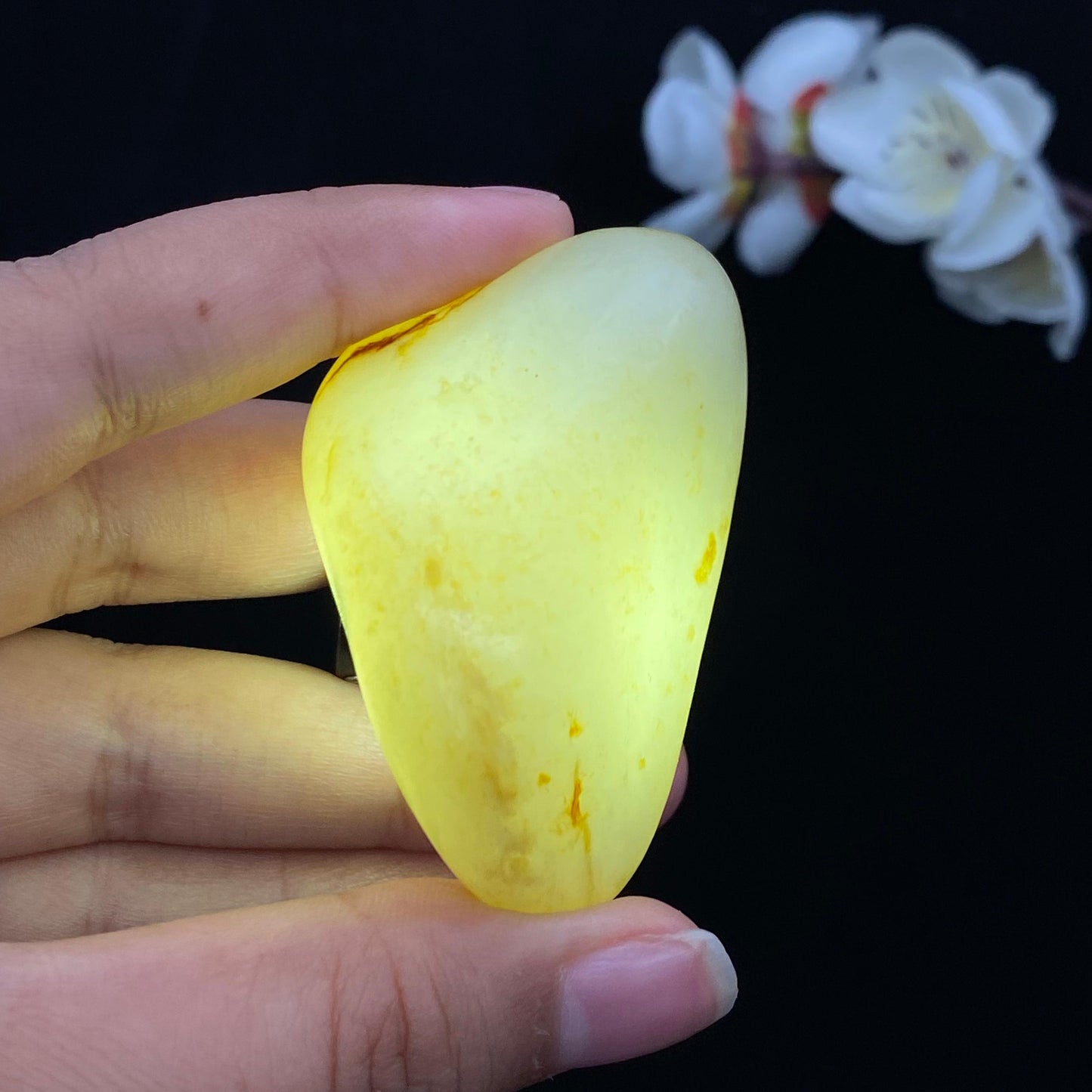 和田玉洒金皮籽料挂件(66.1g)