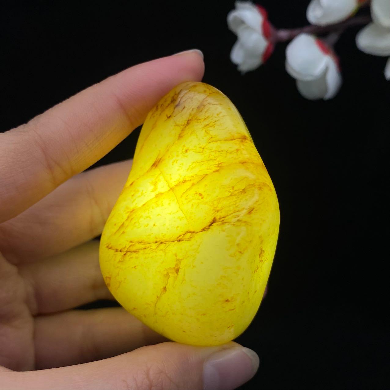 和田玉洒金皮籽料原石(92.9g)