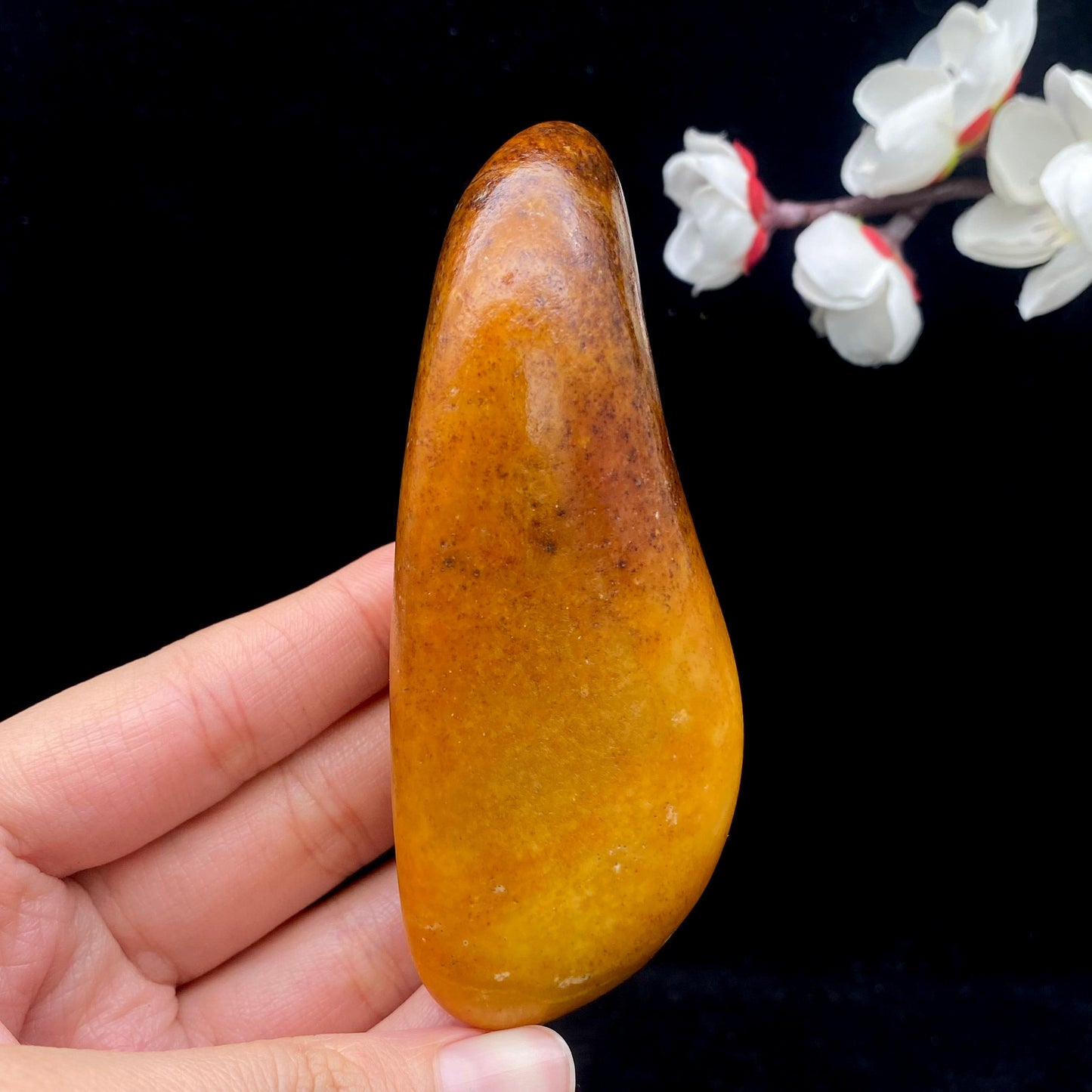 和田玉红沁皮籽料原石(186g)