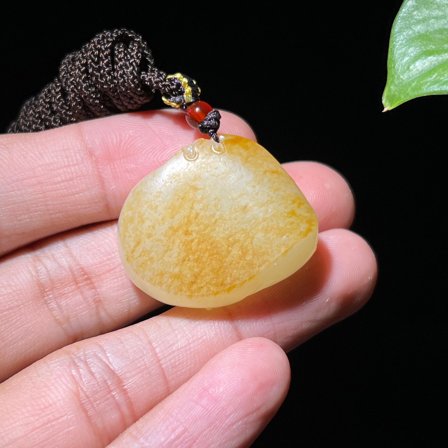 和田玉籽料洒金皮佛公挂件(14.2g)