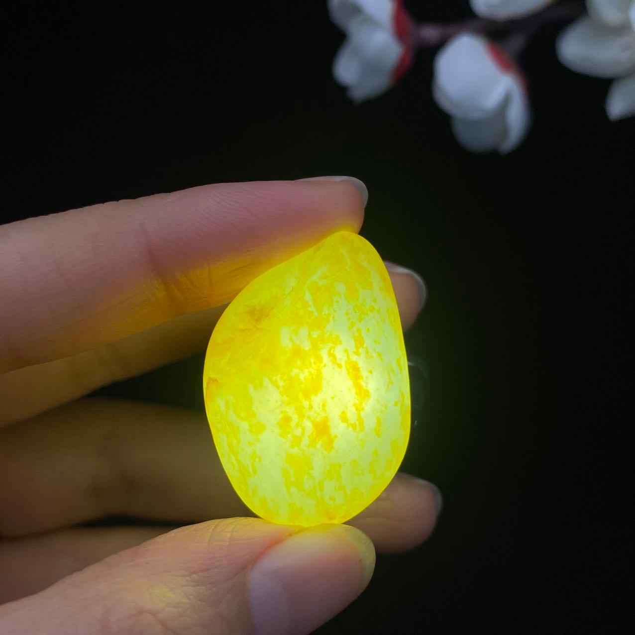 和田玉洒金皮籽料原石(11.6g)