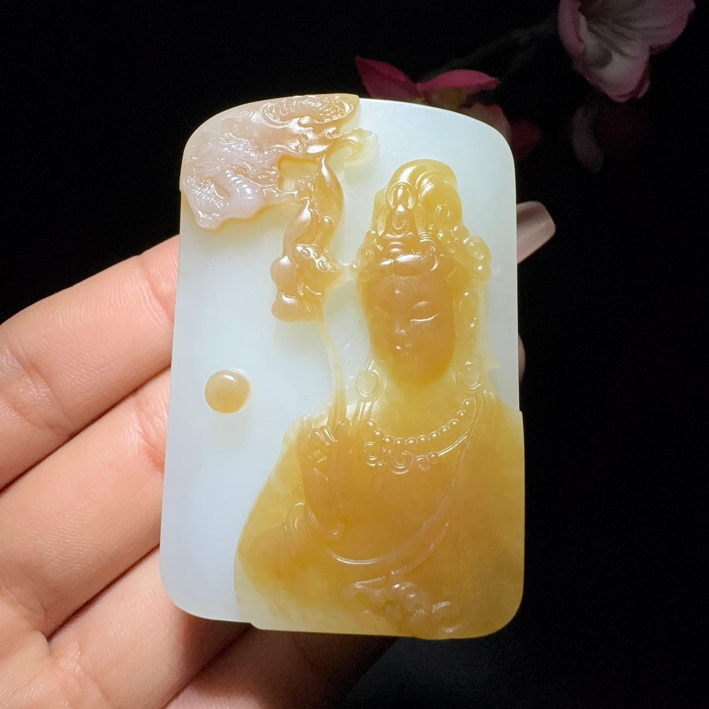 和田玉糖白玉观音挂件(80.9g)