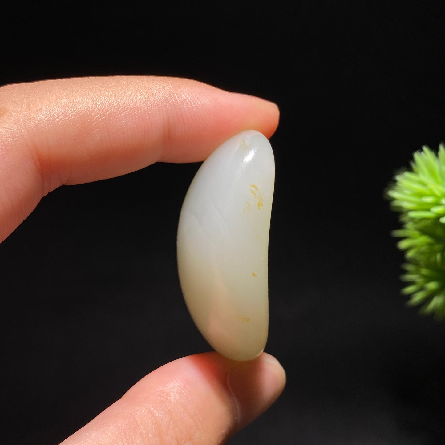 和田玉白玉洒金皮籽料原石(19g)