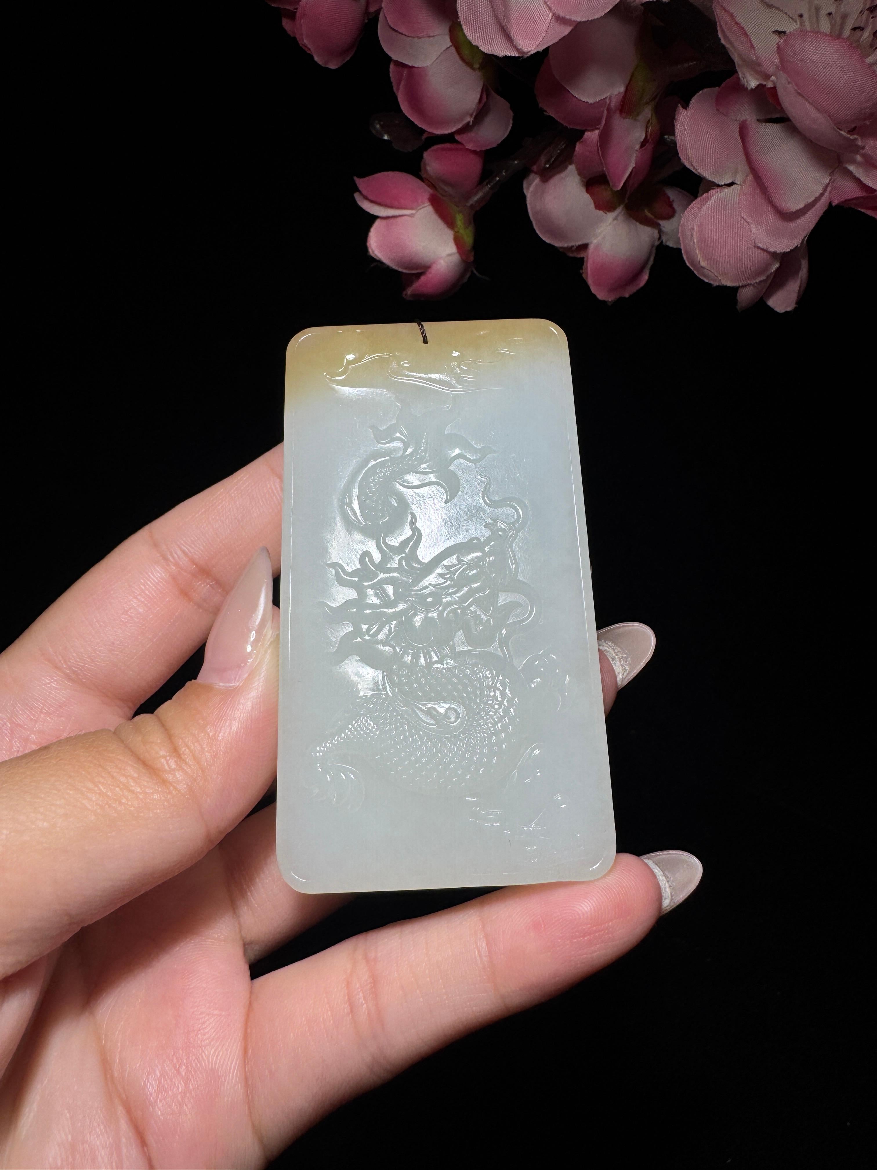 和田玉糖白玉龙行天下(76.5g)