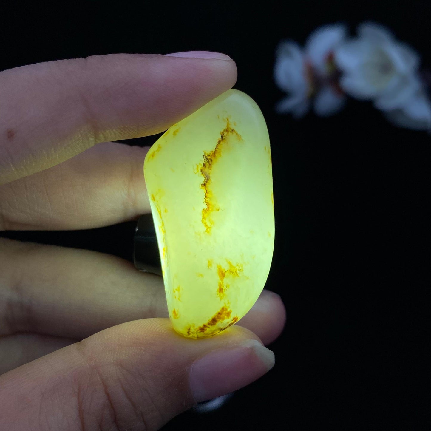和田玉洒金皮籽料挂件(20.3g)