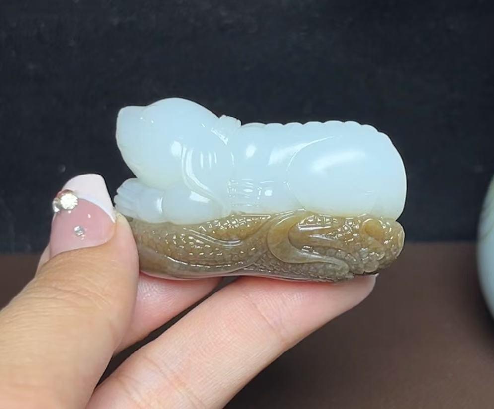 和田玉糖白羊脂玉旺财(47.5g)