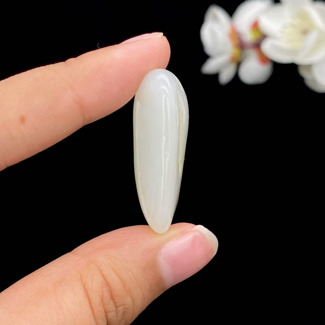 和田玉-白玉籽料原石(17.4g)