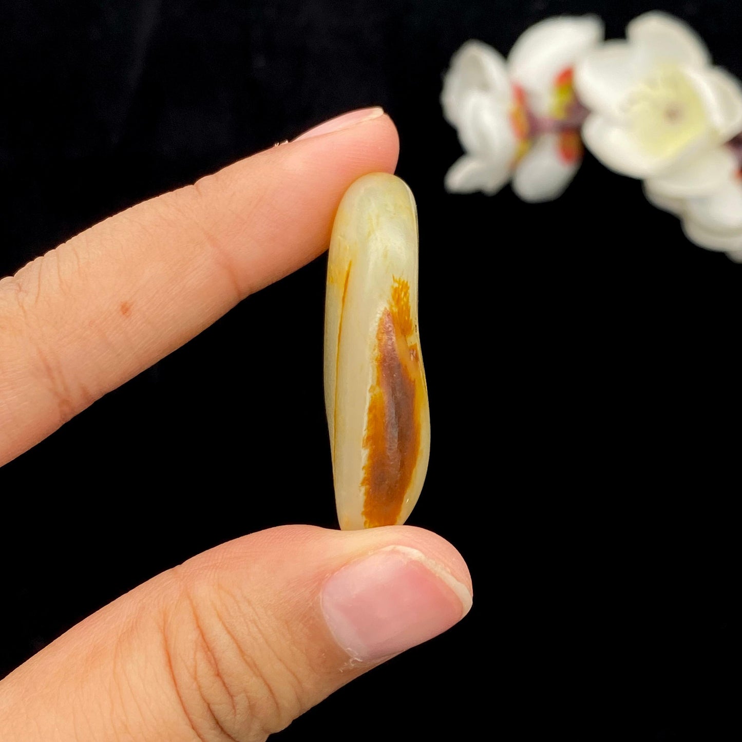 和田玉红皮籽料挂件(16.3g)