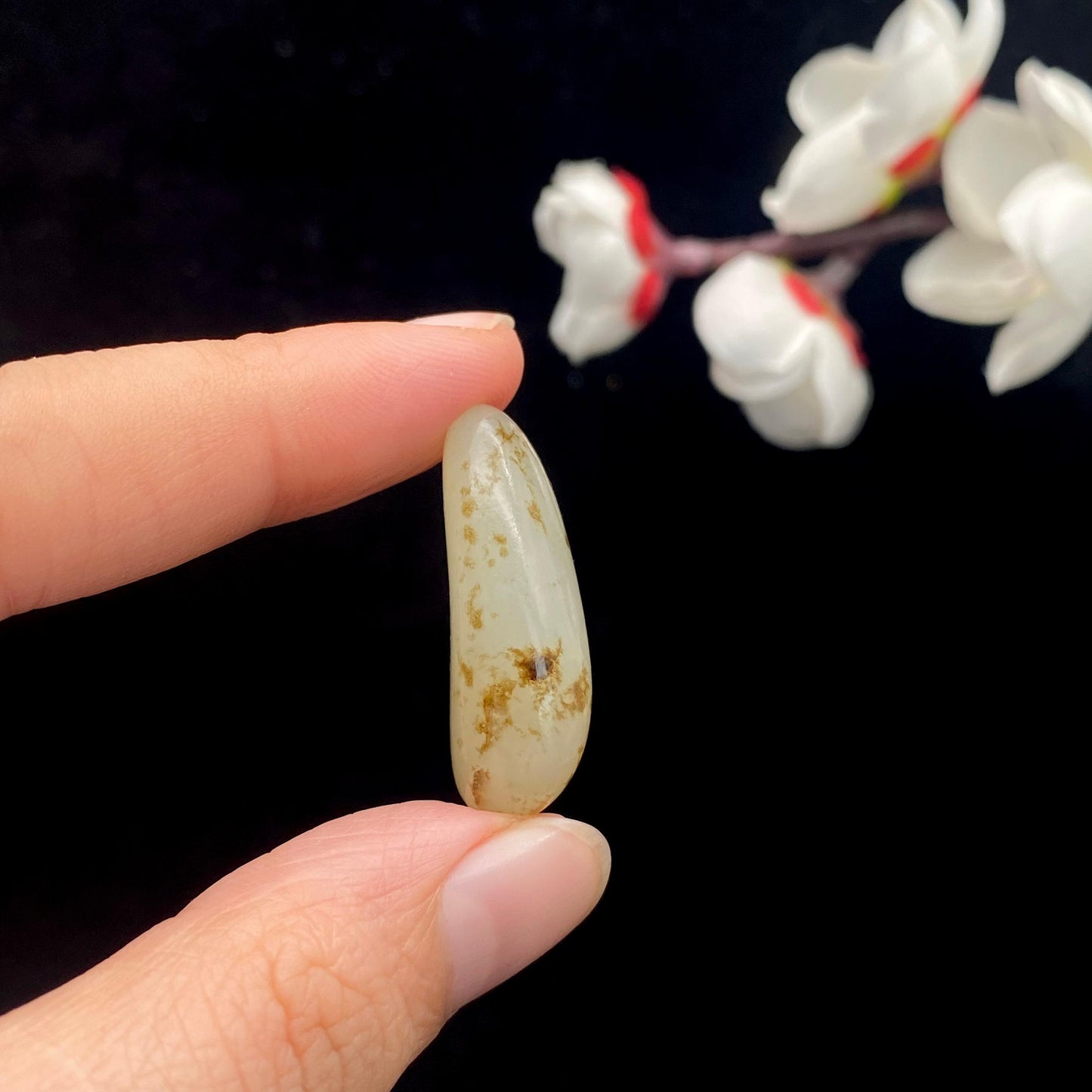 和田玉秋梨皮籽料原石(6.5g)