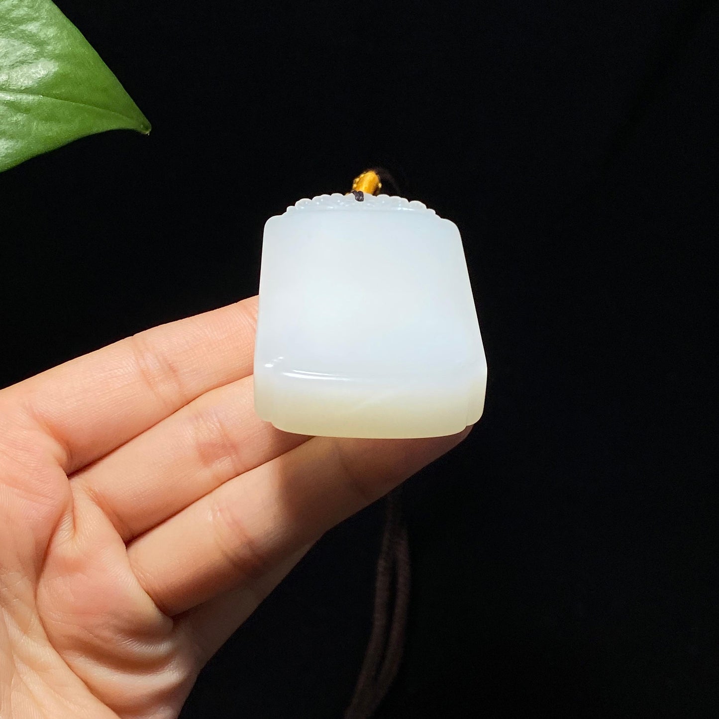 收藏级和田山料羊脂白玉平安无事牌(77.0g)