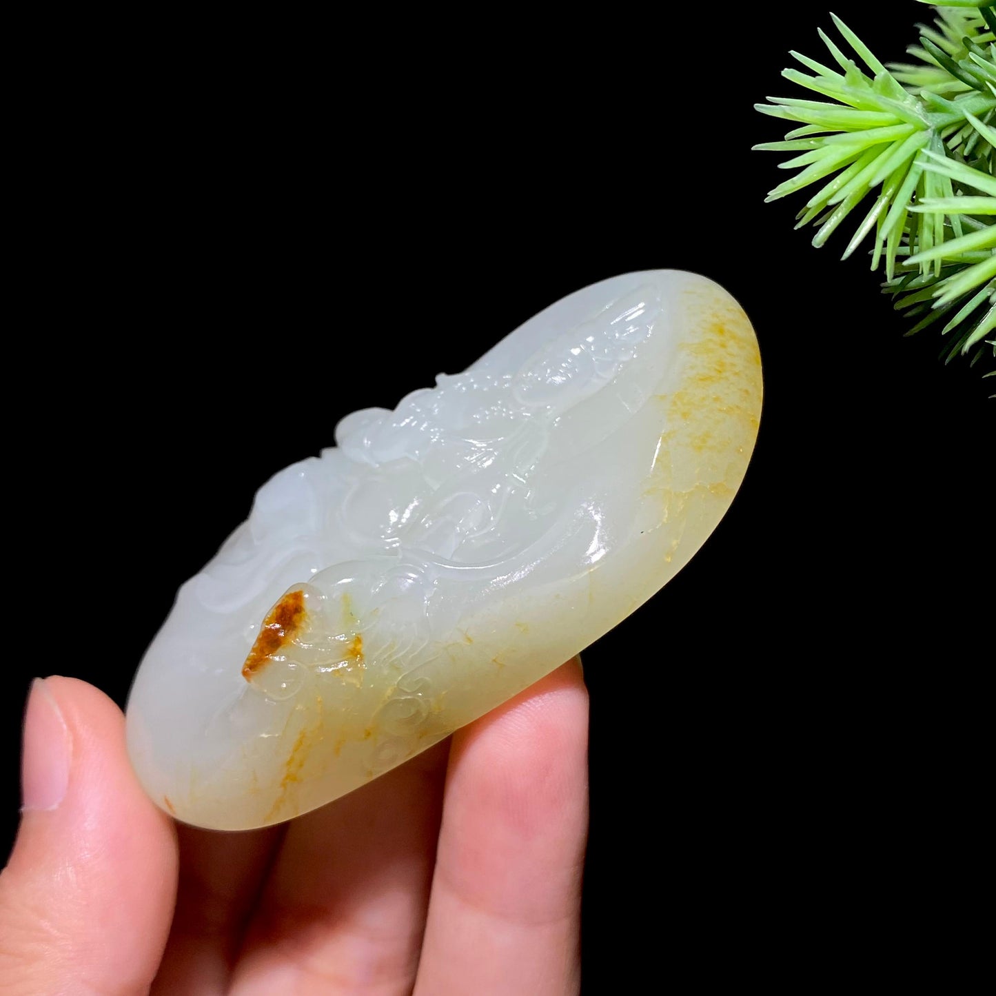 和田玉籽料观音(64.0g)
