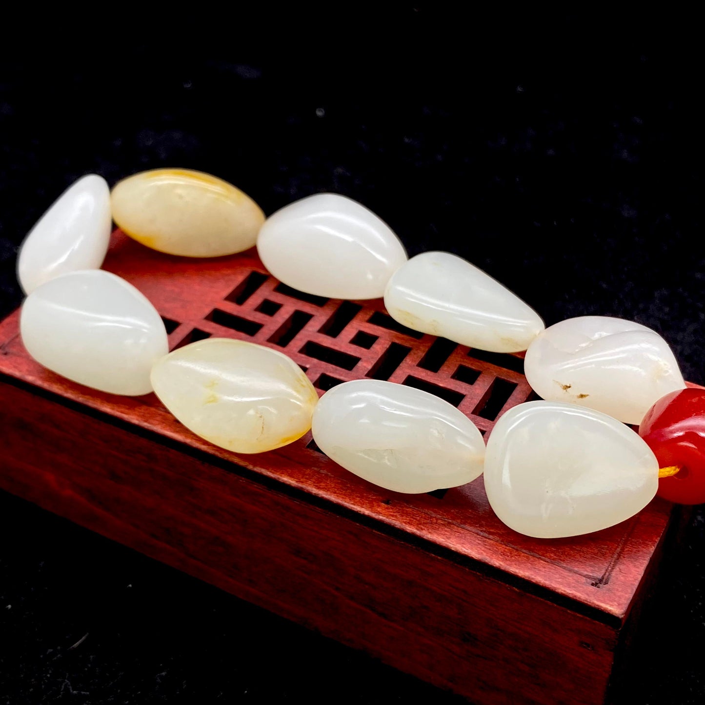 和田玉黄皮【精品手串】(60.5g)