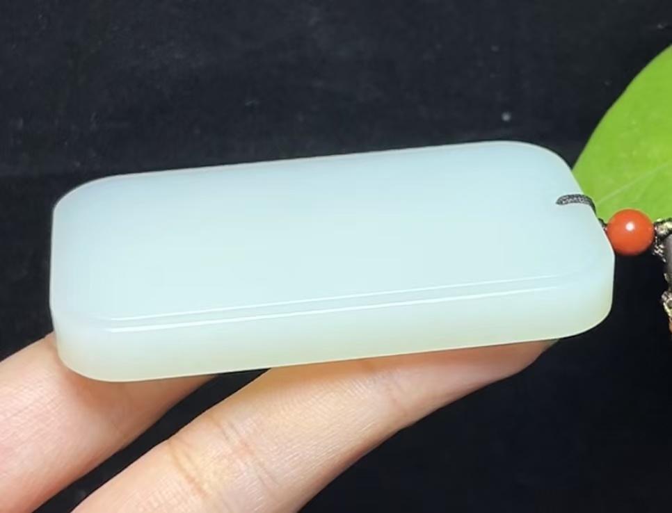 和田羊脂玉平安无事牌(79.8g)