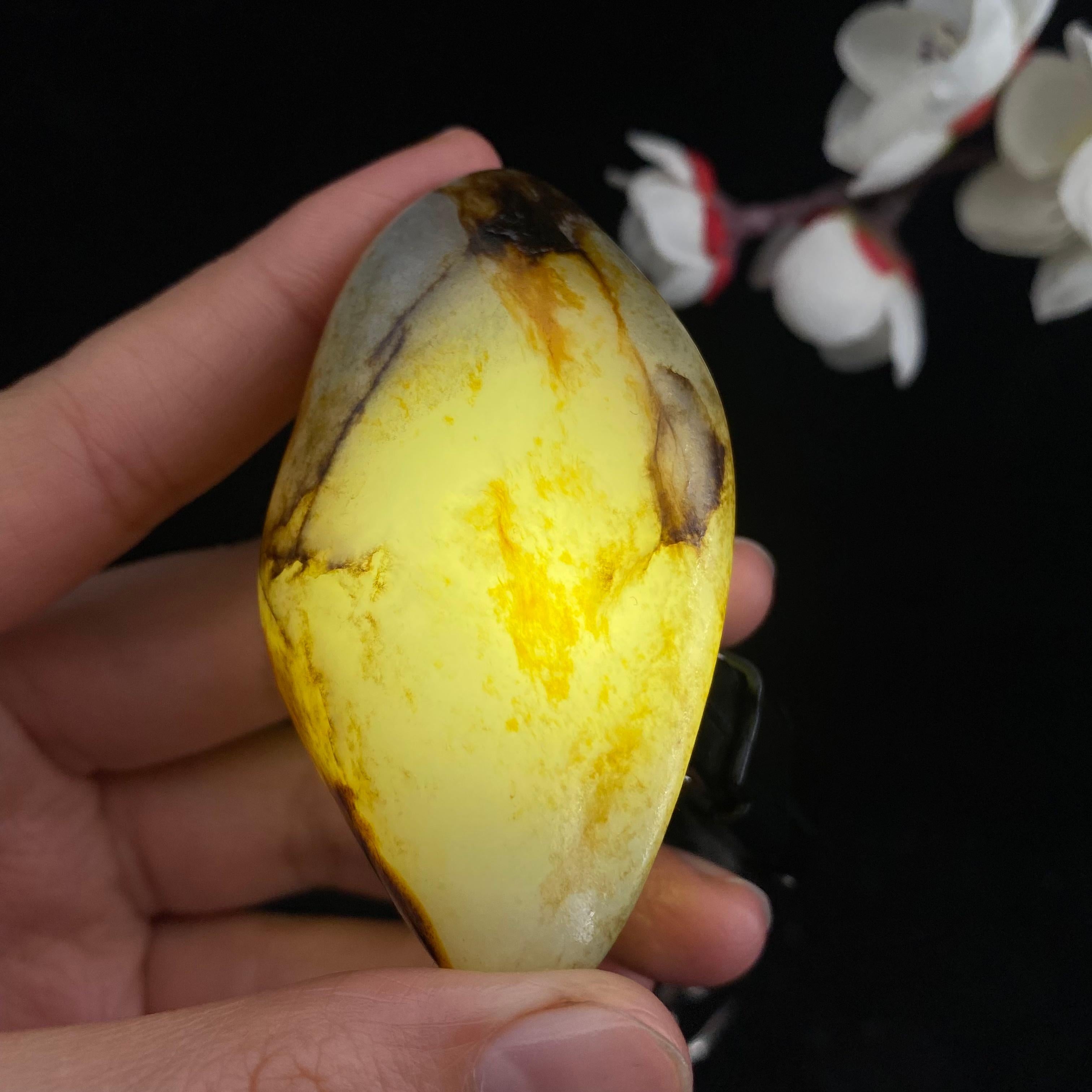 和田玉秋梨皮籽料原石(71.4g)